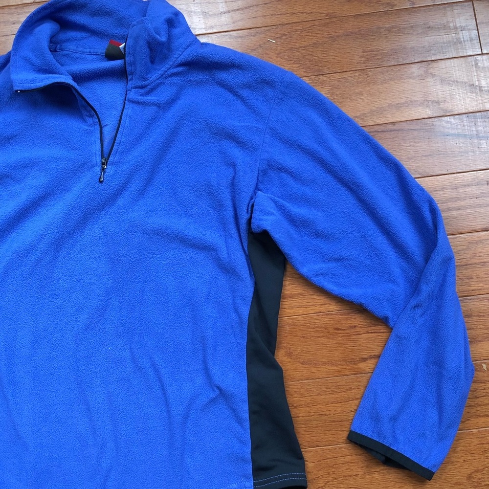⚡️30%OffBundles⚡️ Fleece sweatshirt periwinkle M